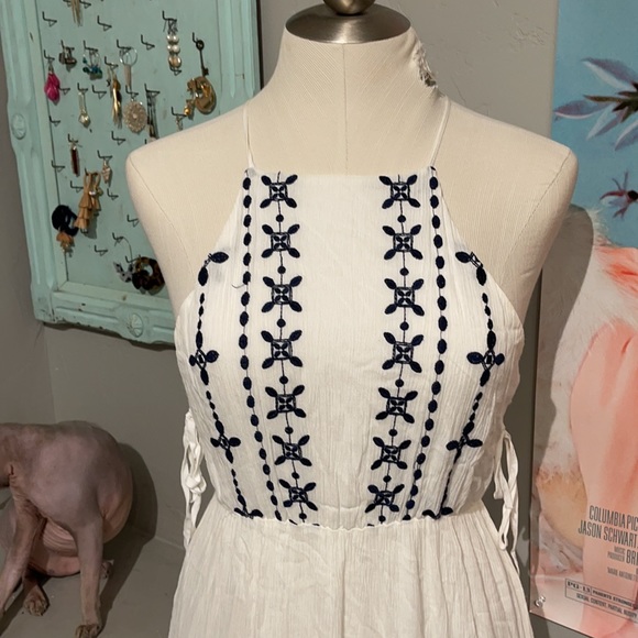 Ivory Sun Dress XS - Picture 2 of 5